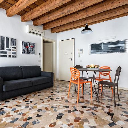 Lovely Apartment In Vicenza Bagian luar foto