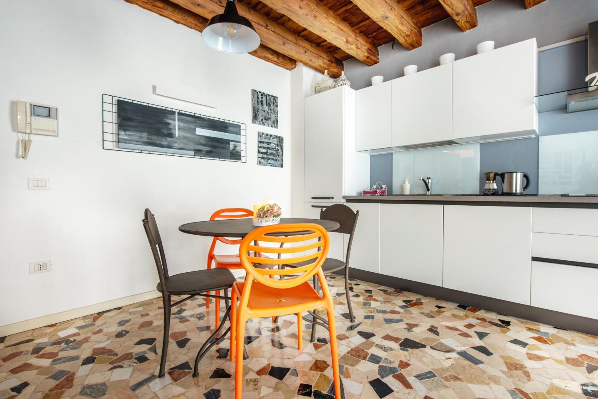 Lovely Apartment In Vicenza Bagian luar foto